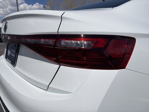 Certified 2025 Volkswagen Jetta S FWD image 25