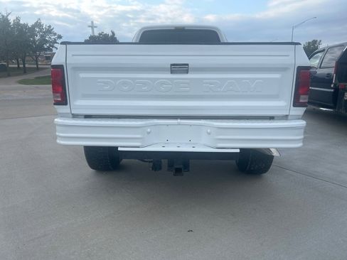 Used 1993 Dodge D/W Truck 250 image 9