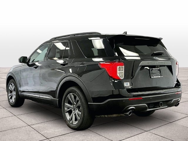 Used 2023 Ford Explorer XLT w/ Equipment Group 202A AWD/4WD image 10
