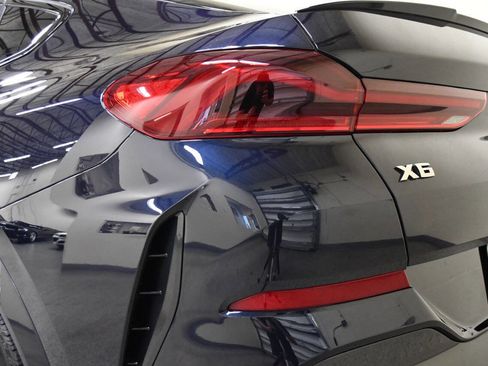 Used 2021 BMW X6 M50i w/ Premium Package image 32
