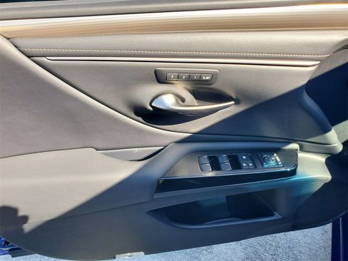 Used 2024 Lexus ES 350 F Sport image 20