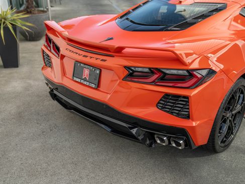 Used 2021 Chevrolet Corvette Stingray Premium Cpe w/ Z51 Performance Package image 6