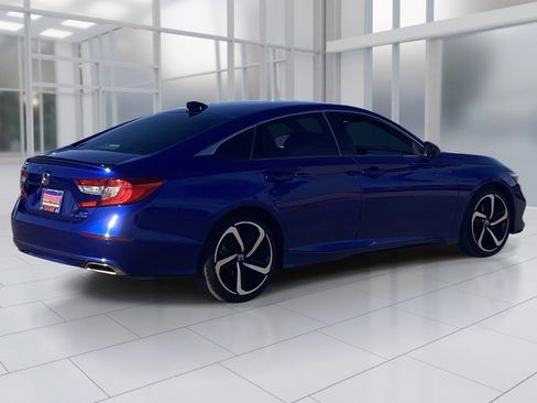 Used 2021 Honda Accord Sport image 6