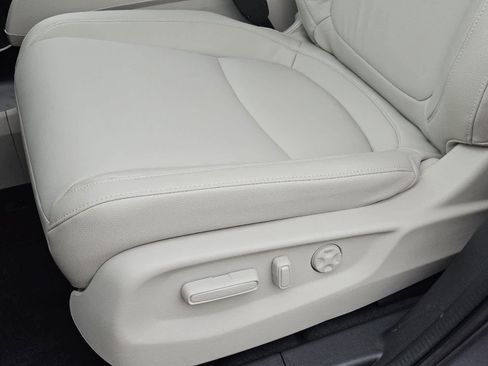 Used 2026 Honda Odyssey EX-L image 19