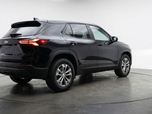 Used 2025 Chevrolet Equinox LT image 9