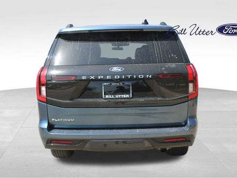 Used 2027 Ford Expedition Platinum w/ Platinum Ultimate Package AWD/4WD image 6