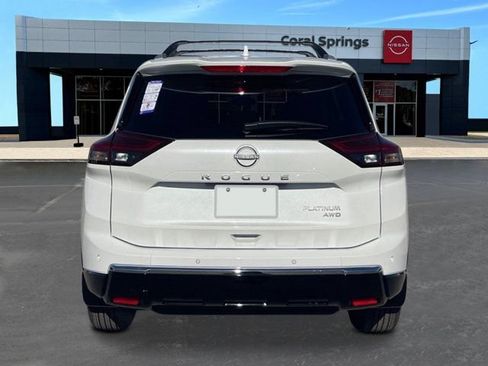 New 2026 Nissan Rogue Platinum w/ Platinum Premium Package AWD/4WD image 4