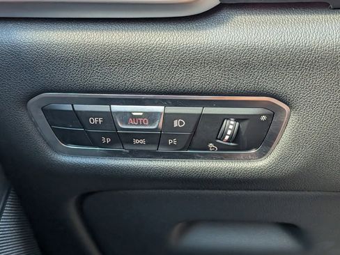 Used 2022 BMW X5 xDrive40i w/ Premium Package image 27