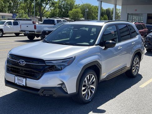 New 2026 Subaru Forester Touring AWD/4WD image 3