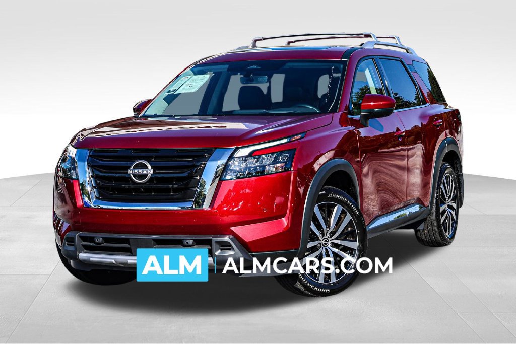 Used 2025 Nissan Pathfinder Platinum w/ Cargo Package AWD/4WD image 1