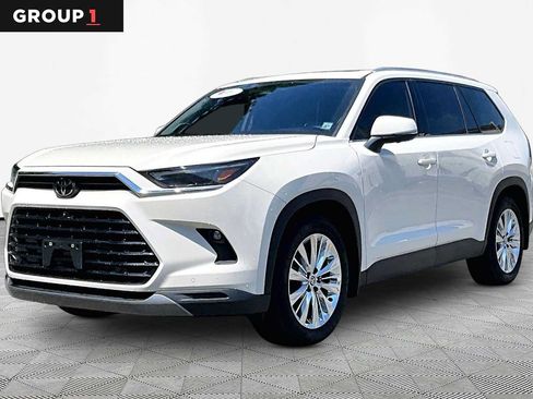 Certified 2024 Toyota Grand Highlander AWD image 1