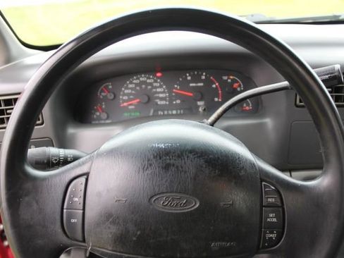 Used 2002 Ford F250 XL image 20
