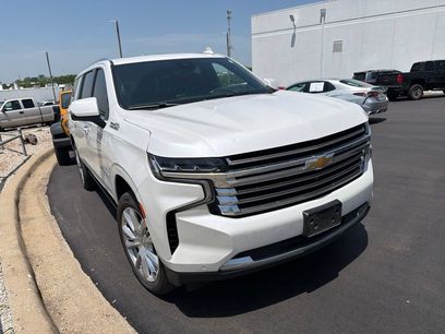 Used 2023 Chevrolet Suburban High Country w/ Premium Package 2