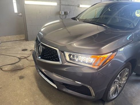 Used 2017 Acura MDX SH-AWD w/ Technology Package image 4