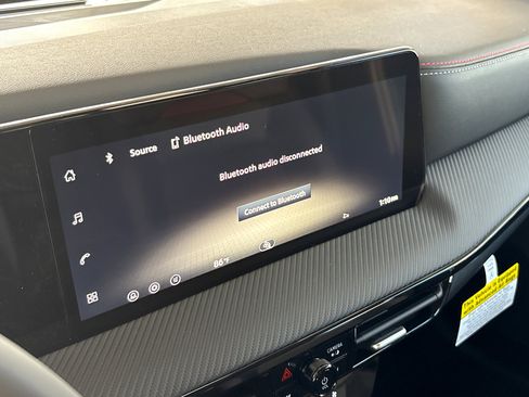 New 2026 Nissan Kicks SR w/ Cold Weather Package image 6