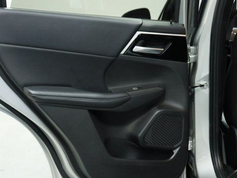 Used 2024 Mitsubishi Outlander SE FWD image 30