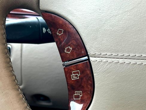 Used 2004 Maybach 57 image 35