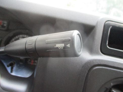 Used 2016 Ford E-350 and Econoline 350 Super Duty w/ Power Windows & Locks Group image 10