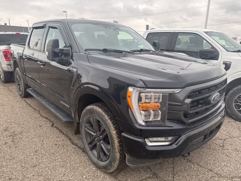 Used 2023 Ford F150 XLT w/ Equipment Group 302A High image 21