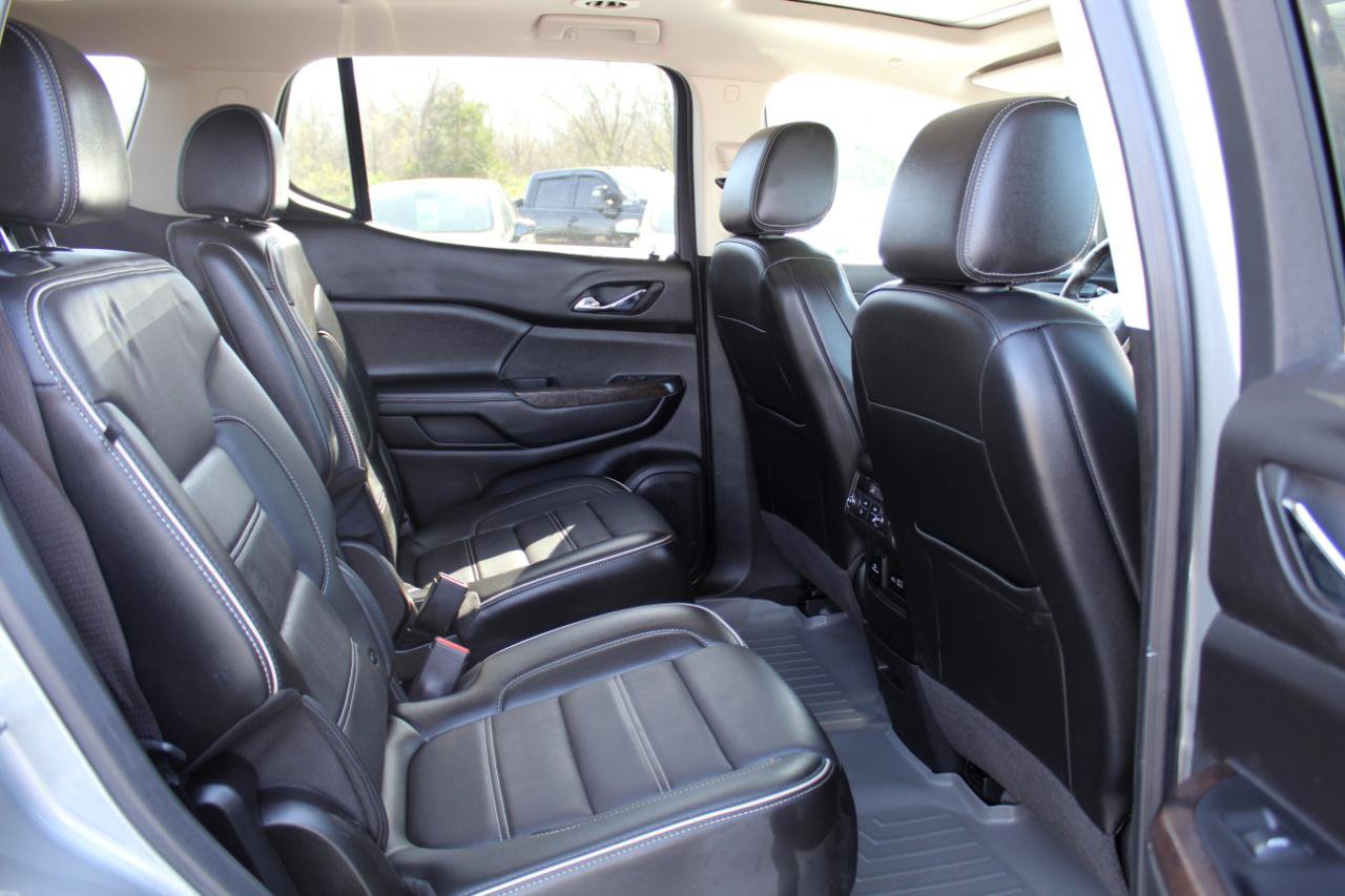 Used 2023 GMC Acadia Denali w/ Denali Ultimate Package AWD/4WD image 12