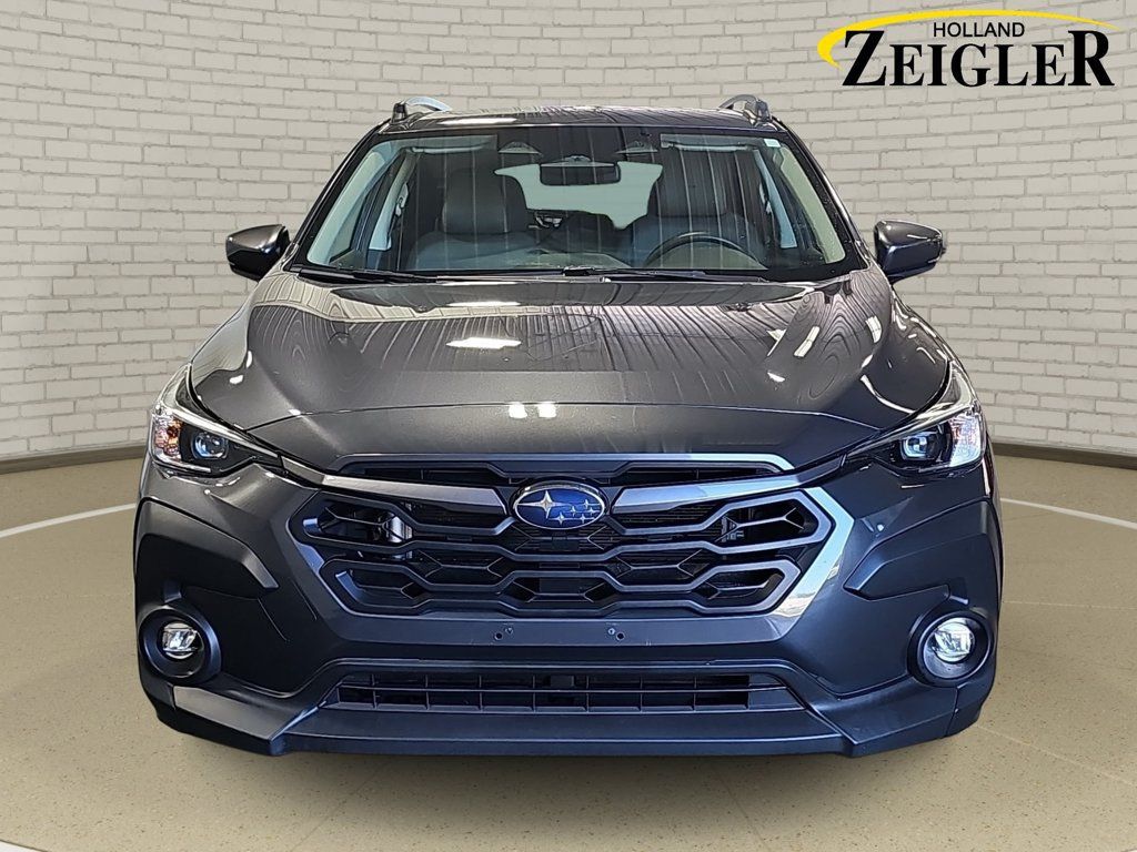 Used 2024 Subaru Crosstrek 2.0i Premium AWD/4WD image 2