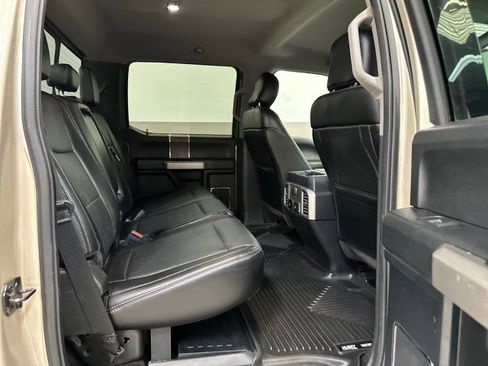 Used 2017 Ford F250 Lariat w/ Chrome Package image 57