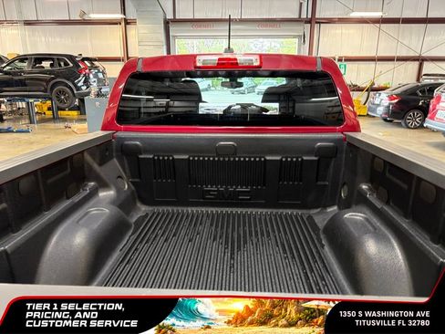 Used 2017 GMC Canyon SLE RWD image 6