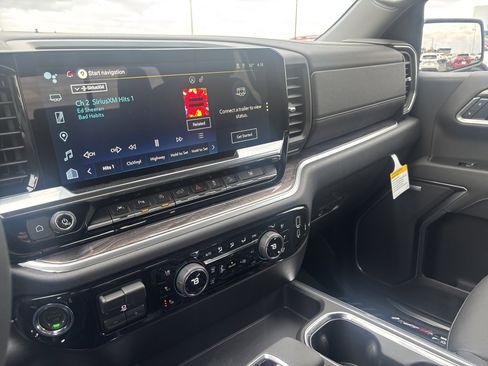 New 2026 Chevrolet Silverado 1500 LTZ w/ LTZ Premium Package image 33