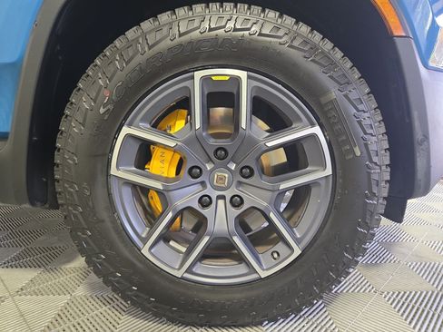 Used 2022 Rivian R1T Launch Edition AWD/4WD image 11