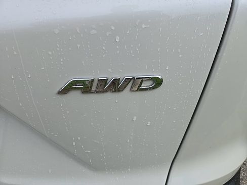 Used 2017 Honda CR-V EX-L image 4