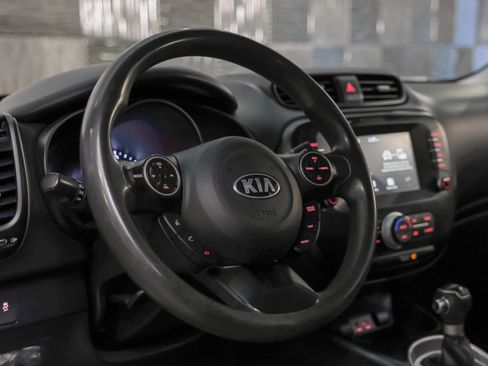 Used 2019 Kia Soul + FWD image 15