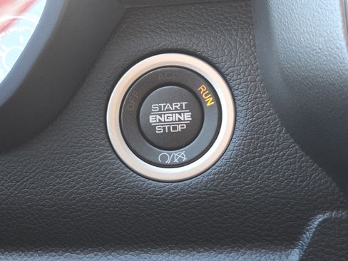 Used 2024 RAM 2500 Big Horn w/ Heated Seats & Wheel Group image 24