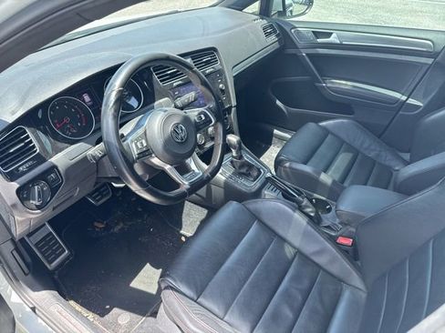 Used 2018 Volkswagen Golf 4-Door FWD image 8