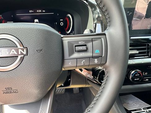 New 2026 Nissan Pathfinder SL AWD/4WD image 18