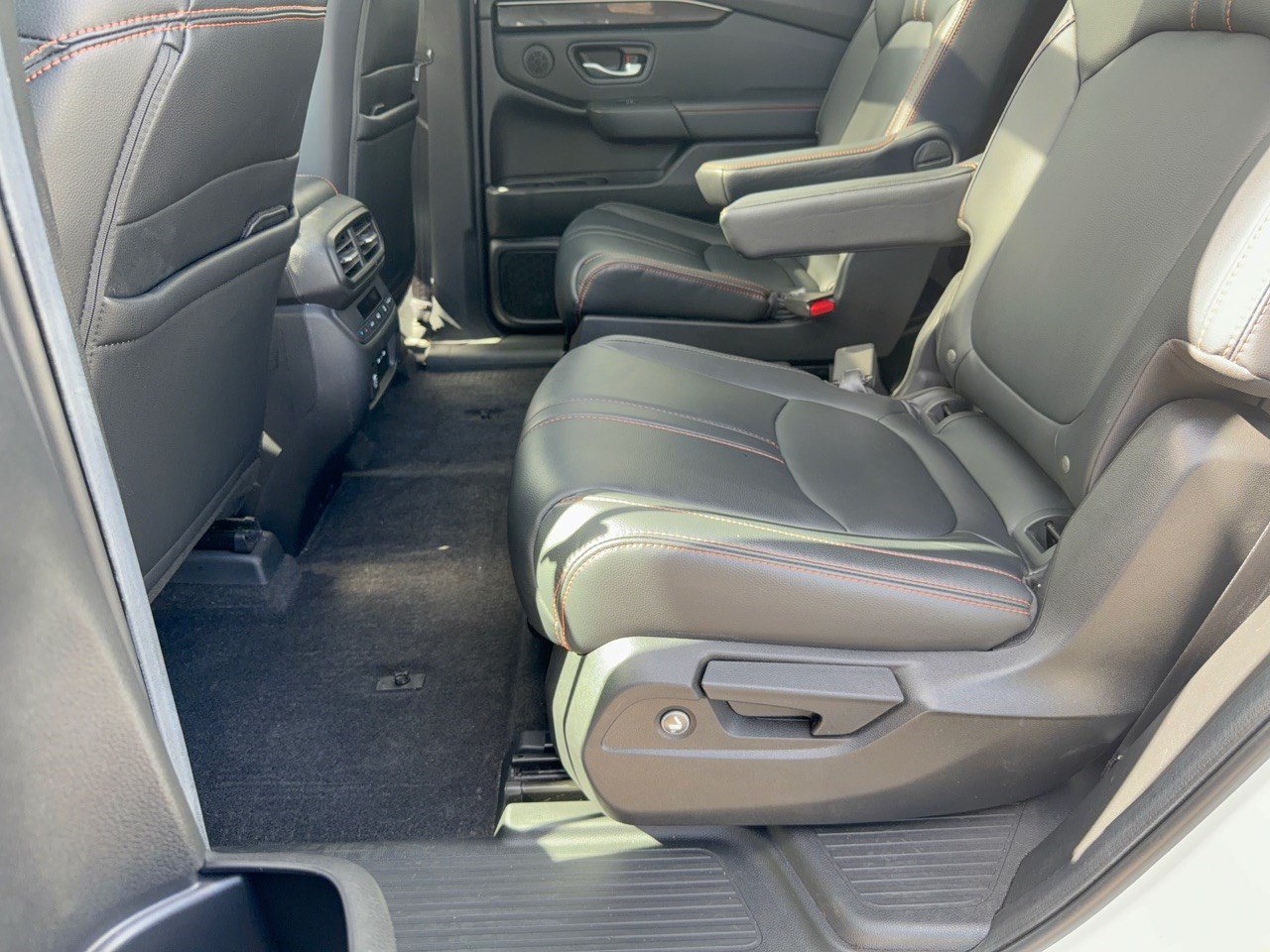 Certified 2024 Honda Pilot TrailSport image 22