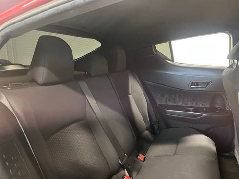 Used 2018 Toyota C-HR XLE image 13