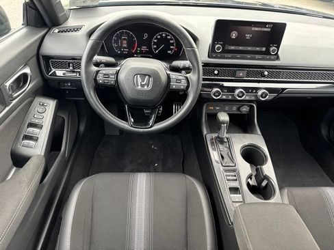 Used 2025 Honda Civic Sport image 5