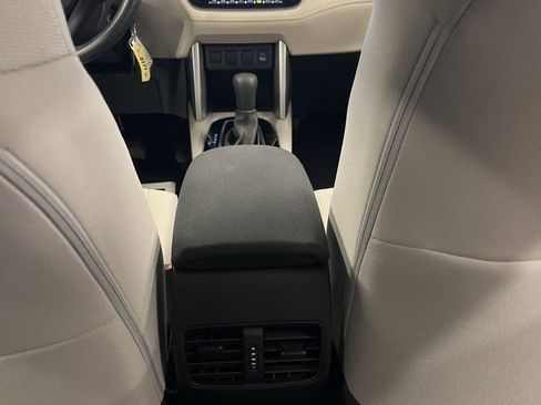 Used 2023 Toyota Corolla Cross L image 26