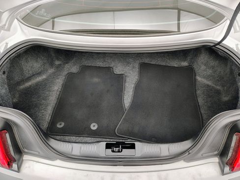 Used 2018 Ford Mustang Coupe image 16