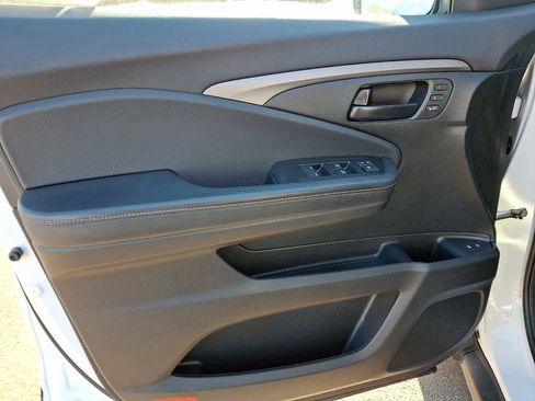 Certified 2022 Honda Passport TrailSport image 12