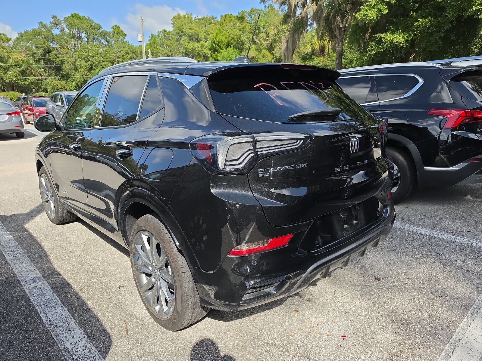 Used 2025 Buick Encore GX Avenir w/ Avenir Technology Package AWD/4WD image 6