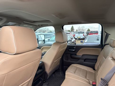 Used 2019 GMC Sierra 3500 Denali w/ Duramax Plus Package image 7