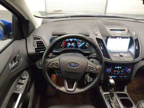 Used 2017 Ford Escape SE w/ SE Leather Comfort Package AWD/4WD image 22