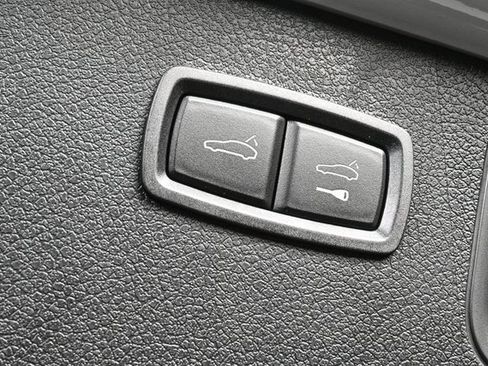 New 2026 Porsche Macan S image 41