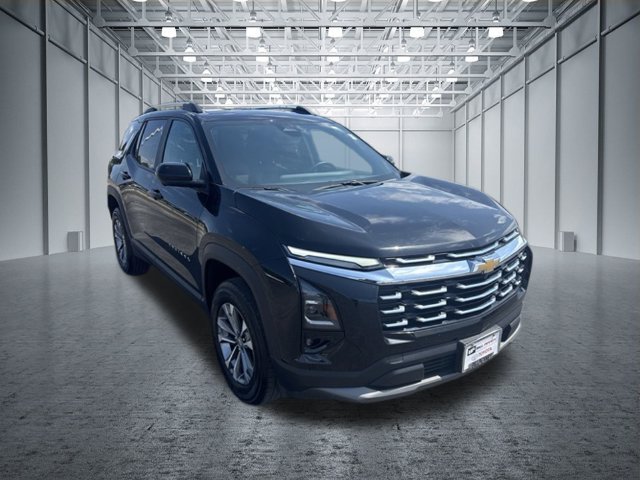 Used 2025 Chevrolet Equinox LT w/ Convenience Package II FWD image 7