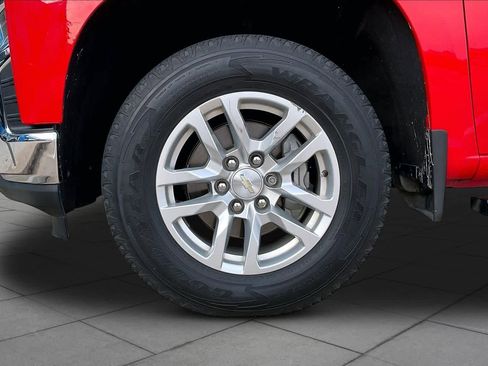 Used 2021 Chevrolet Silverado 1500 LT w/ Z71 Off-Road Package image 12