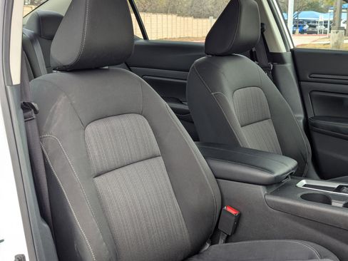 Used 2025 Nissan Altima 2.5 SV image 30