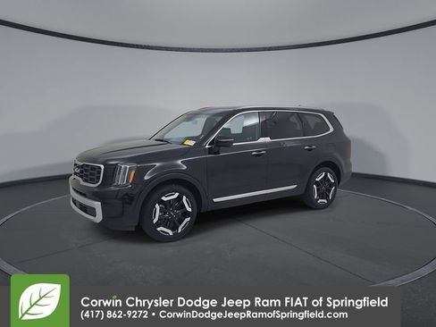 Used 2025 Kia Telluride S AWD/4WD image 7