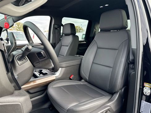 Used 2025 Chevrolet Silverado 2500 LT w/ Trail Boss Package image 11