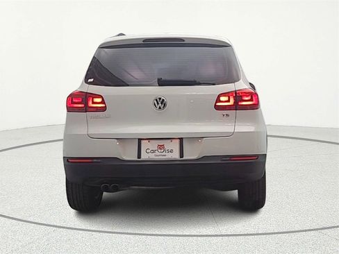 Used 2017 Volkswagen Tiguan Limited w/ Premium Package image 6